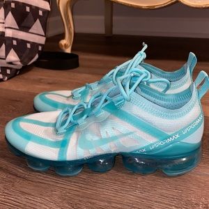 Teal Nike vapormax